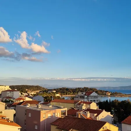 Maru Sea View Apartment